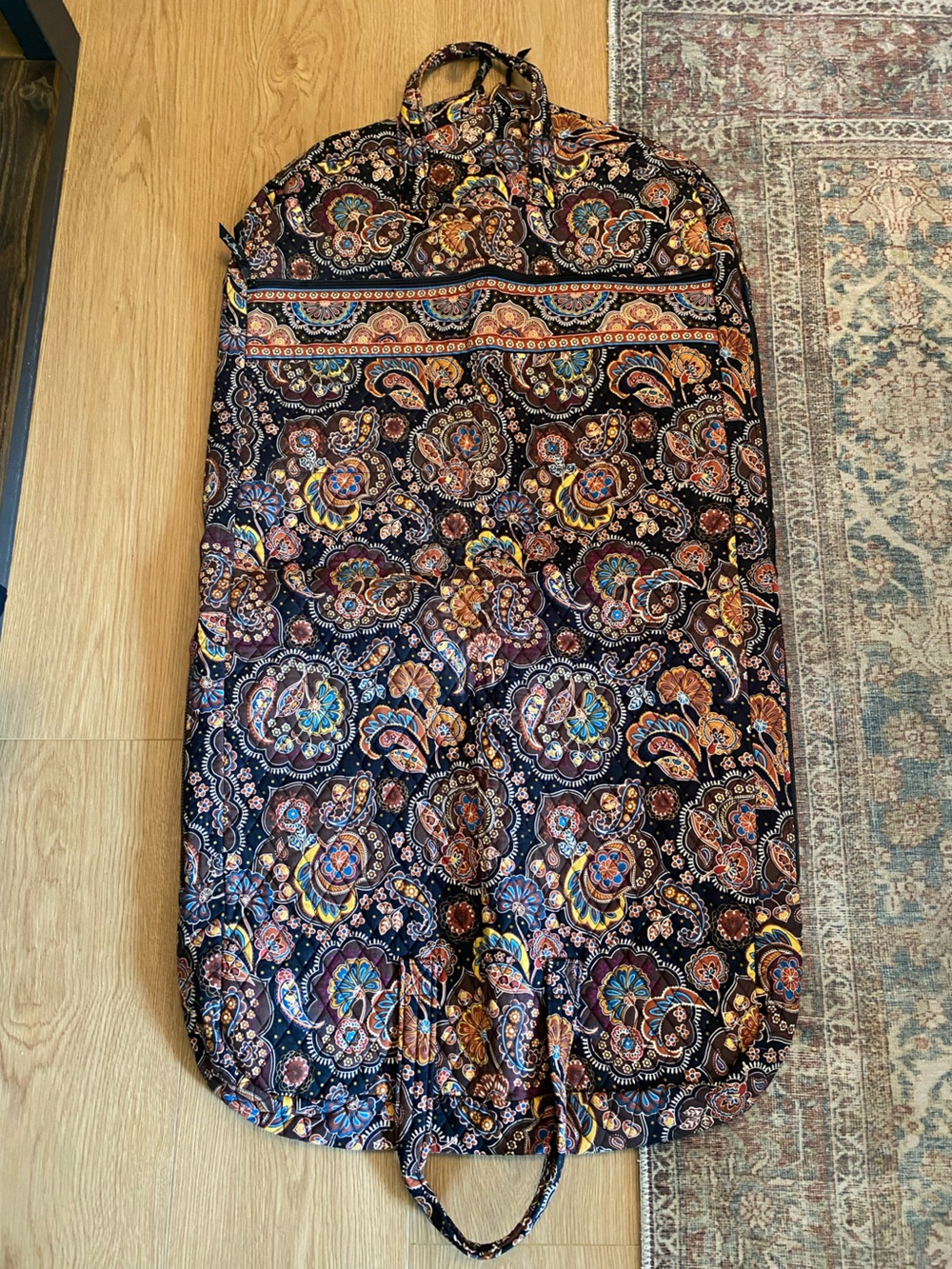Vera Bradley Lindsay Kensington Garment Bag Paisley Travel Case Floral Quilted